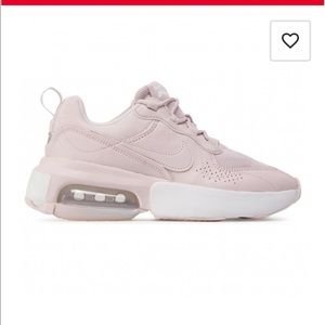 NIKE
Air Max Verona CU7846 600 Barely Rose/Barely Rose/White